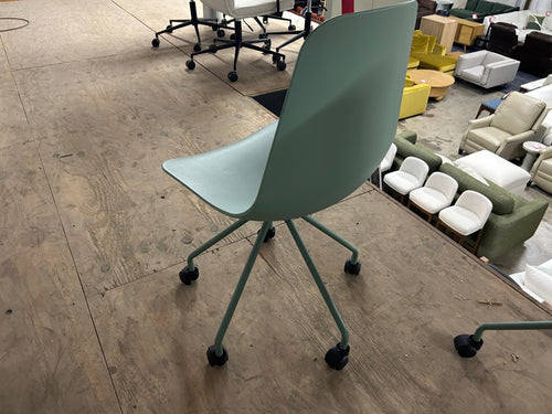 Svelti Office Chair - Aloe Green
