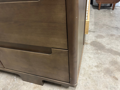 Babyletto Yuzu 9-Drawer Dresser- Walnut