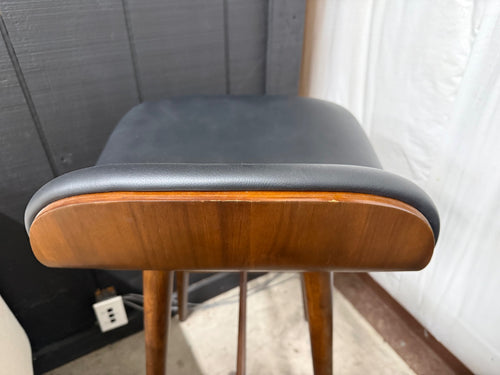 Pair of Sede Leather Bar Stools - Walnut And Black