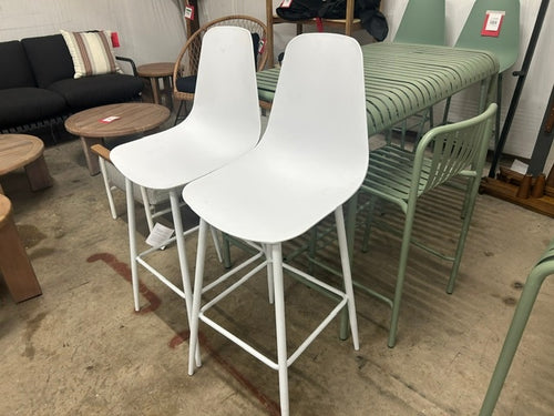 Pair of Svelti Bar Stools - Pure White