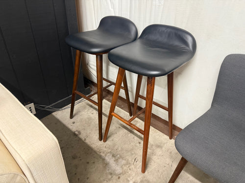 Pair of Sede Leather Bar Stools - Walnut And Black