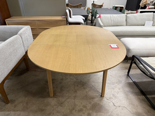 Plumas 55" - 74.75" Extendable Dining Table - White Oak